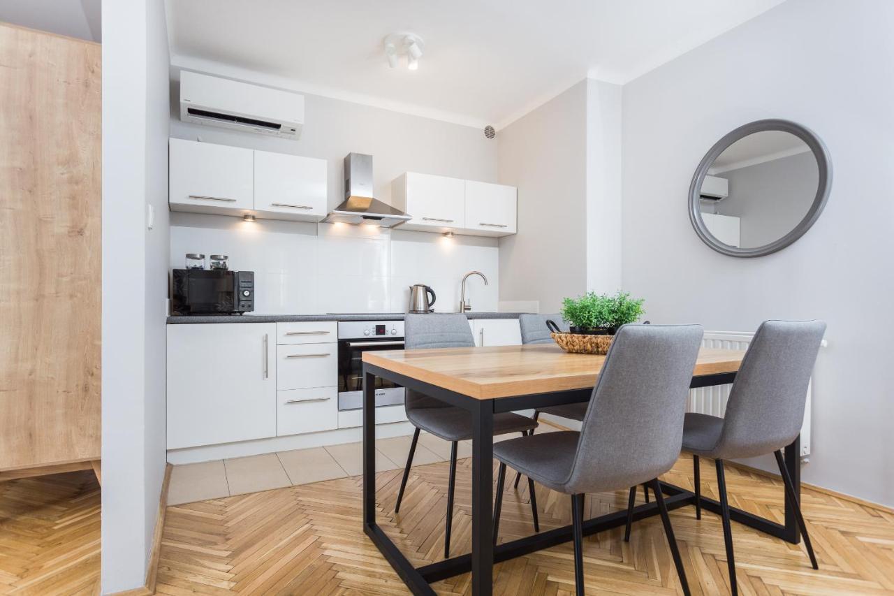 Barbican House Apartments クラクフ エクステリア 写真